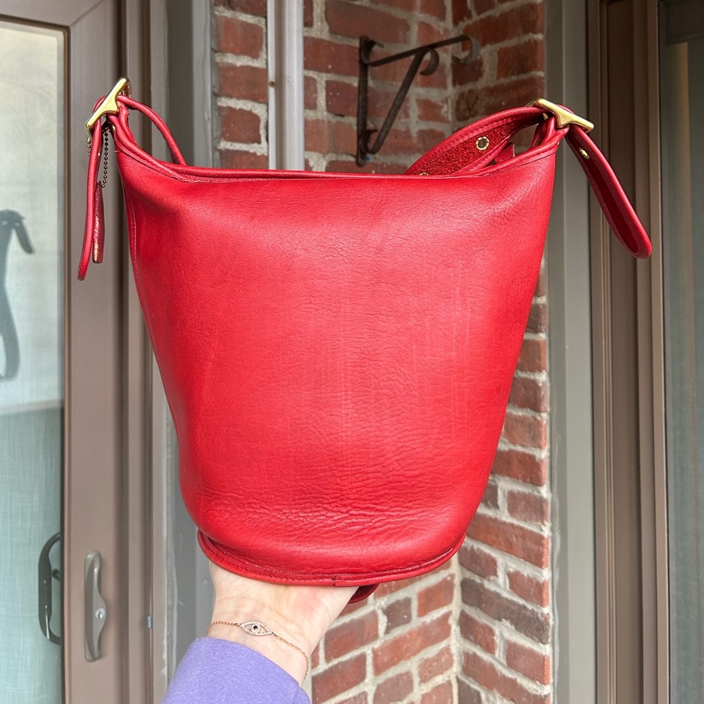 Vintage coach Helen's legacy small duffel bucket back style 9953 red leather y2k